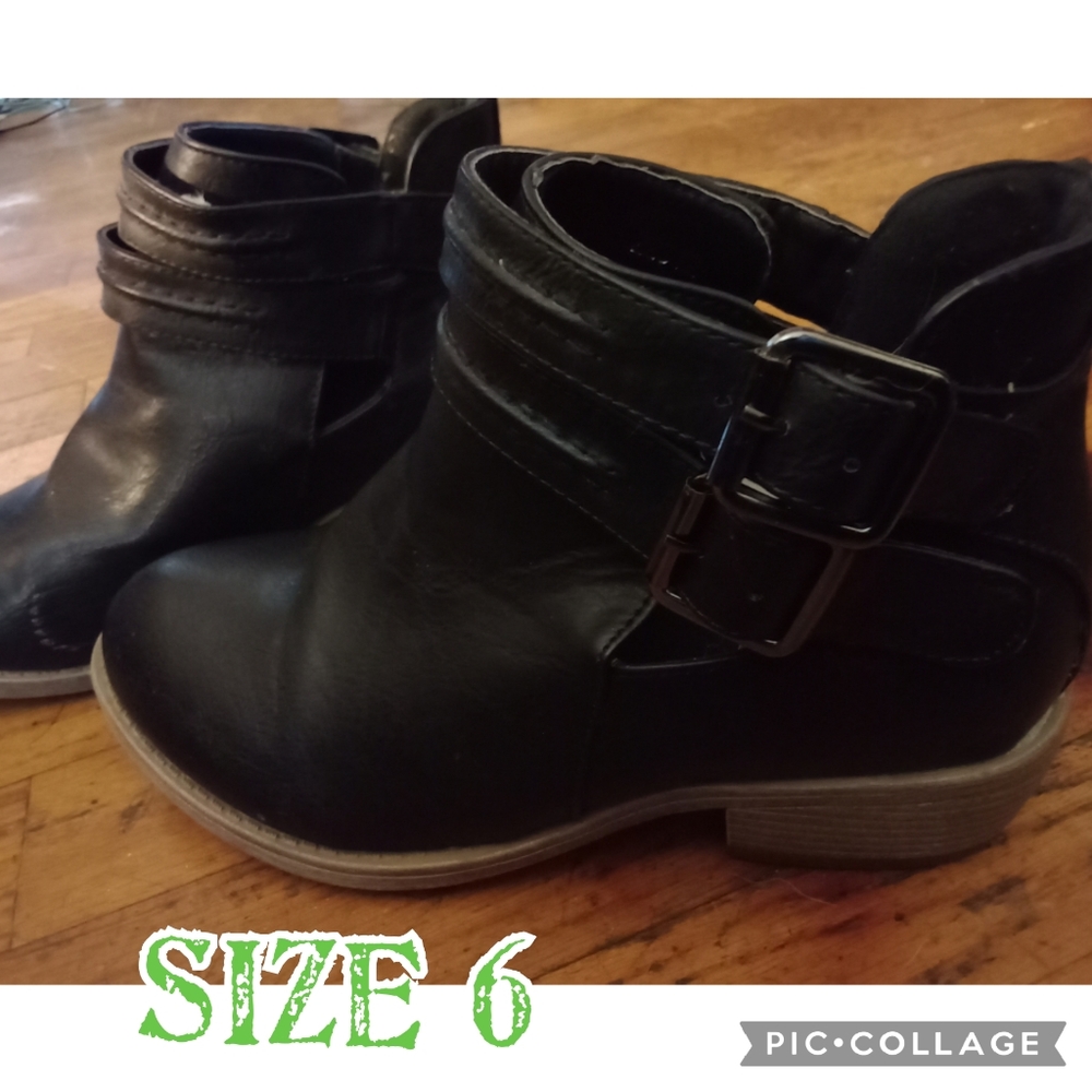 JG black Leather booties Women's size 6
